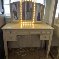 Lighted Vanity 