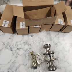 7 Door Knobs