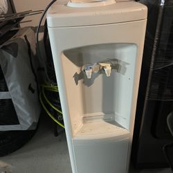 Water Dispenser 
