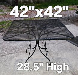 Large Square Wrought Iron Patio Table(42×42)