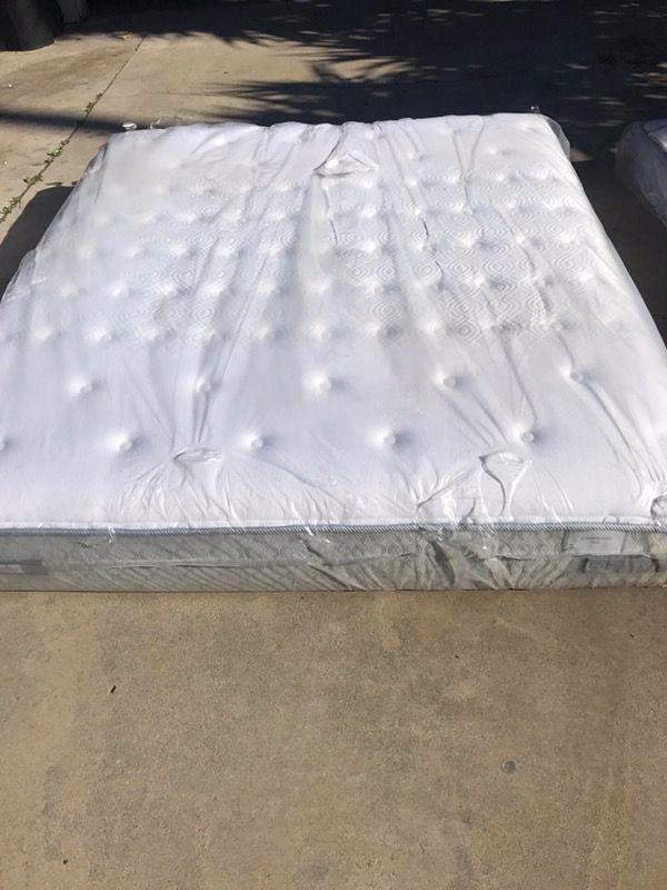 MATTRESS YARDSALE