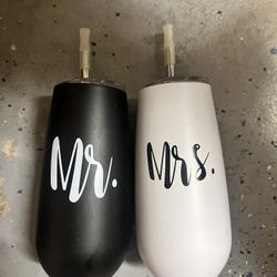 Mr. & Mrs. Small Champagne Cups With Straw