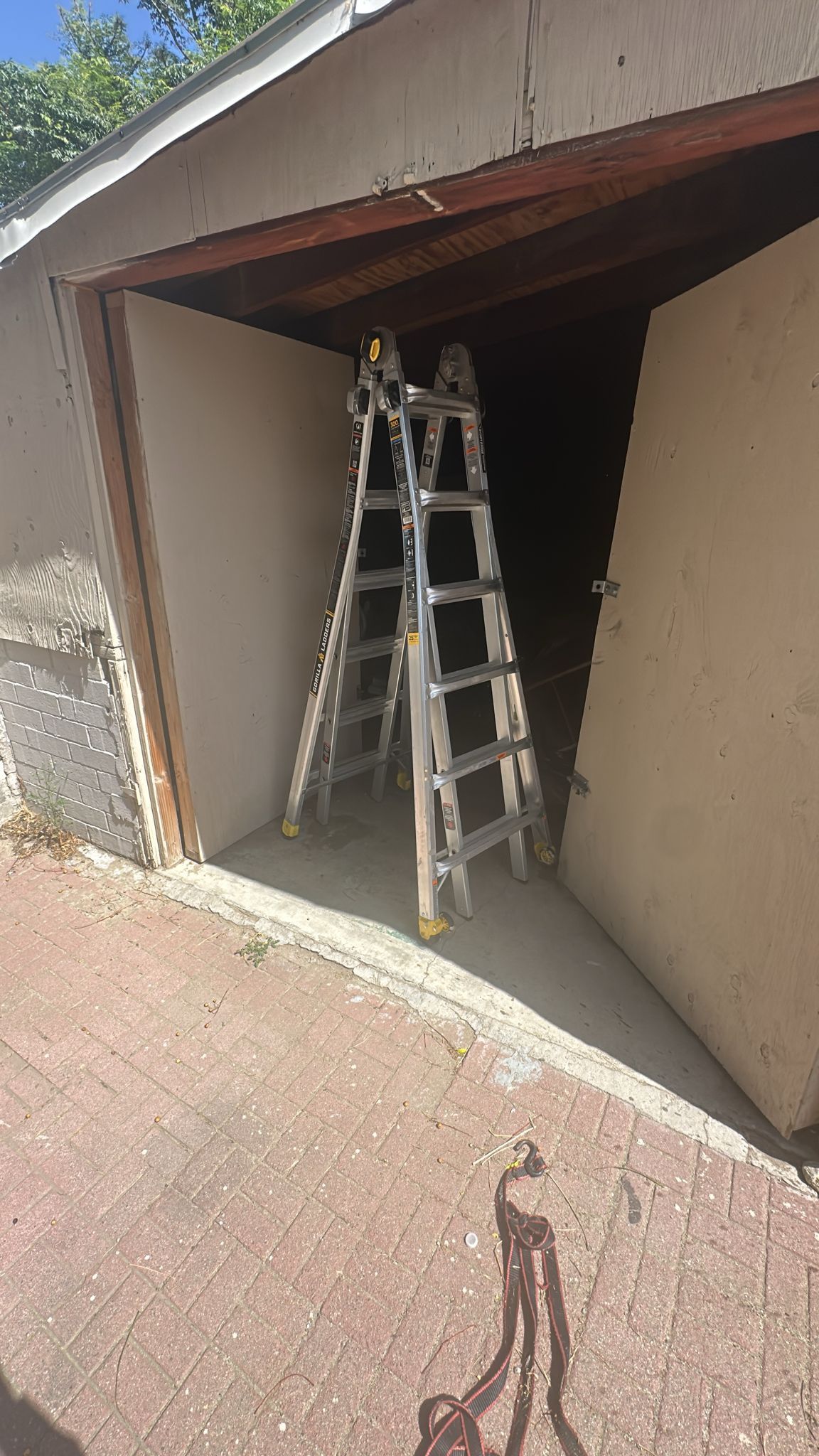 Gorilla Ladder 26ft 