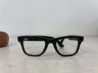 Ray-Ban Meta Smart Glasses