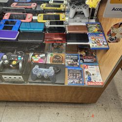 CG Video Games Tampa Mall Adres Below 