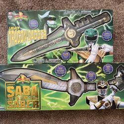 Bandai Mighty Morphin Power Rangers Green Ranger Dragon Dagger & White Ranger Saba The Talking Sword