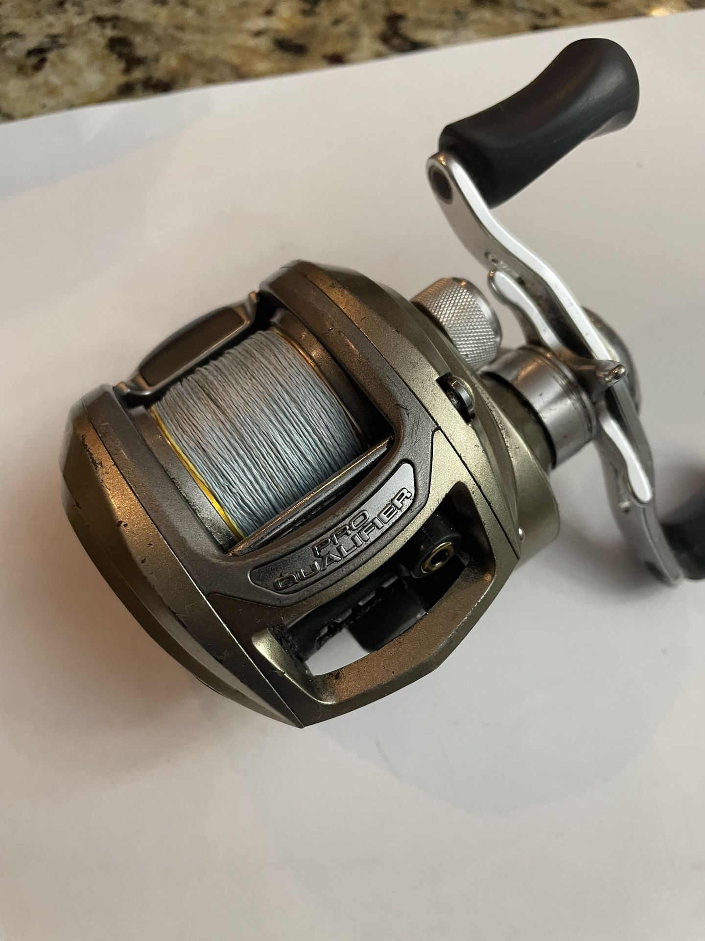 3 Bait casting Reels Two Right Hand And 1 Left Hand 