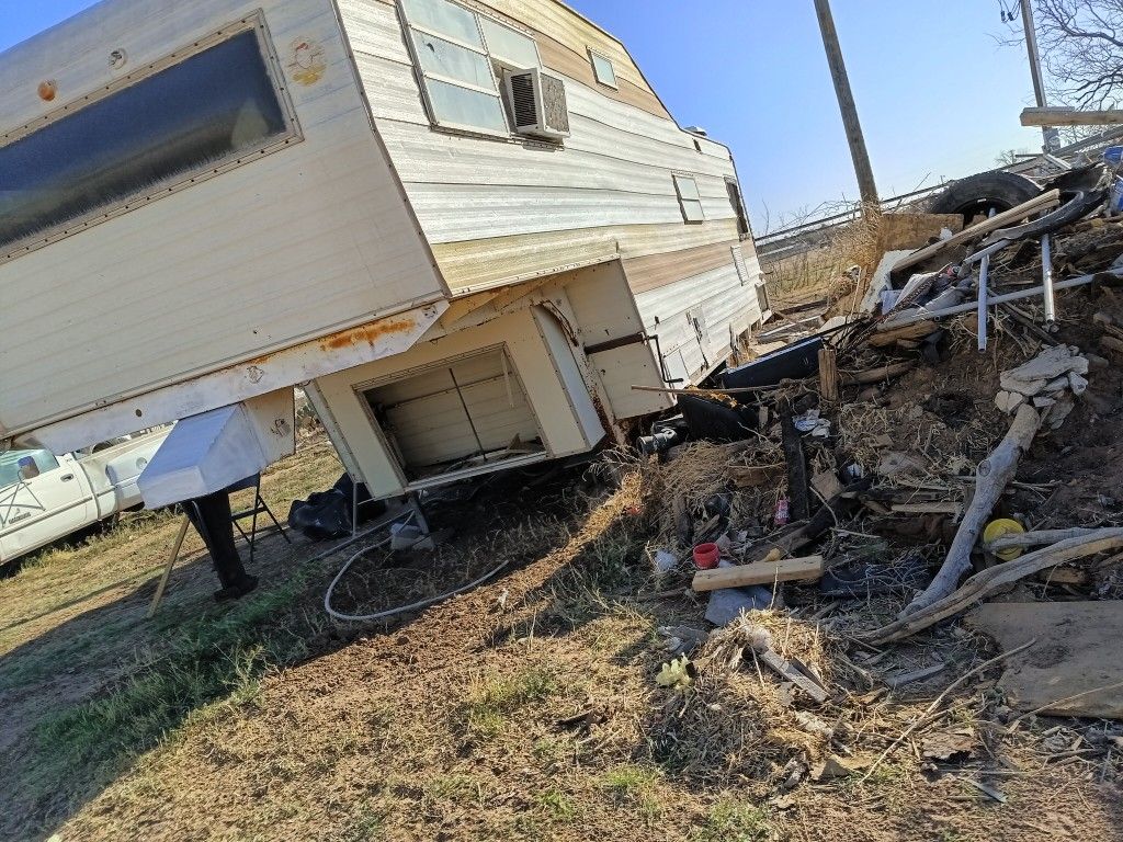 RV 5th Wheel Gooseneck