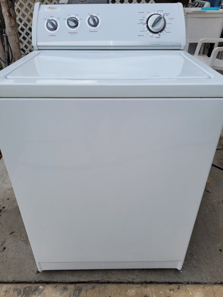 whirlpool washing machine good condition only for $80
lavadora whirlpool buena condición solo por 80$ 