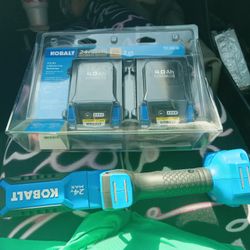 Kobalt 24v Cordless Spotlight & 2 Kobalt 24v 4.0Ah Batteries