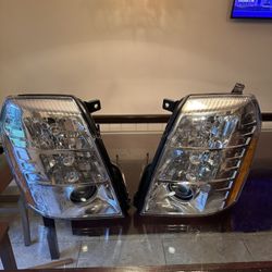 Cadillac Escalade ESV  Headlights 
