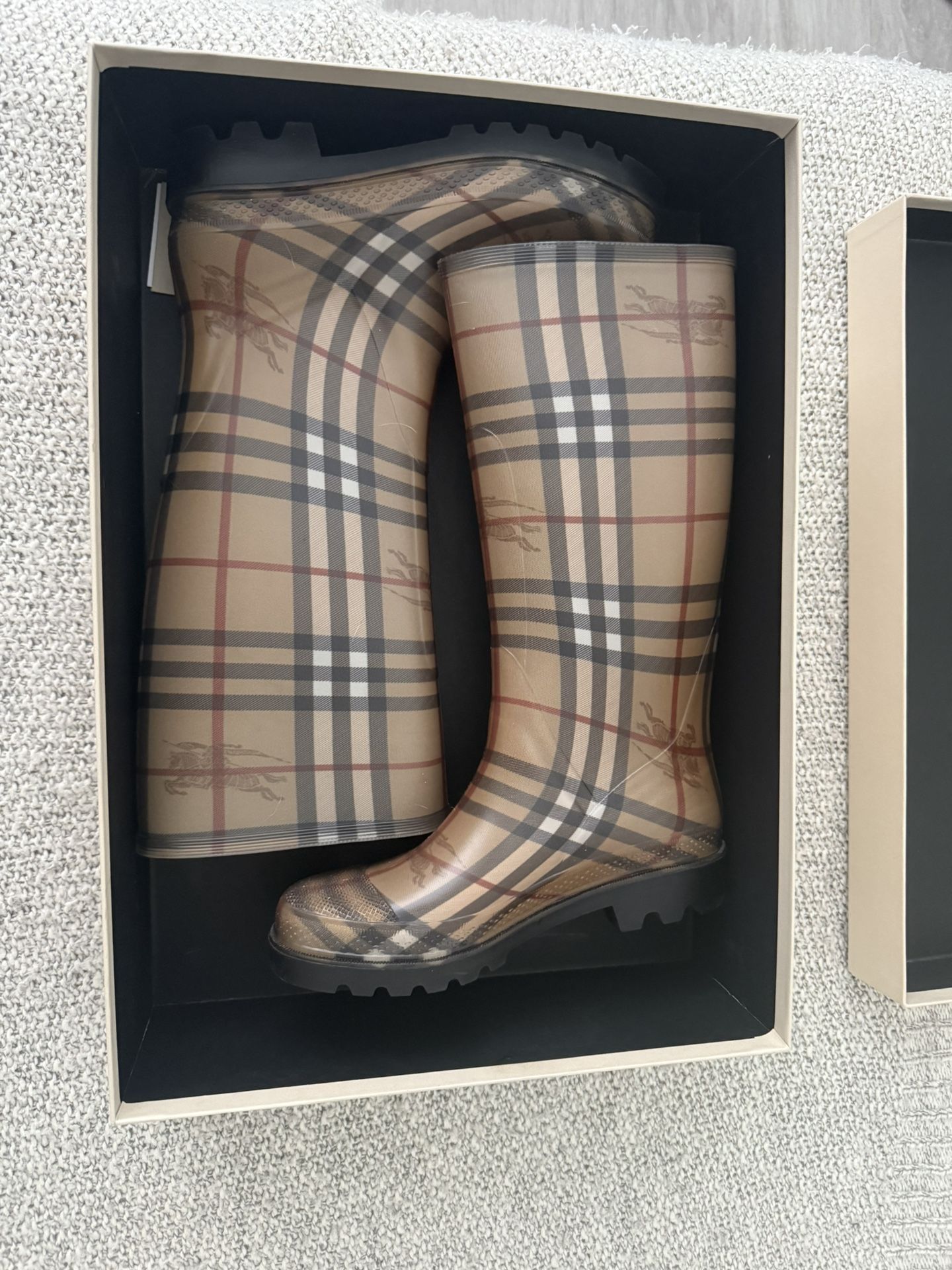 Burberry Rain Boots Size 6