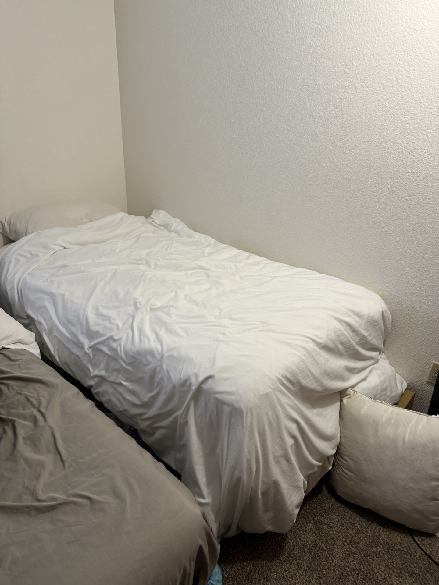 Twin Bed With Metal Frame