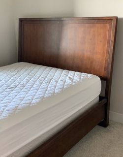 Bed frame_Queen size