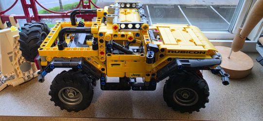 Lego cars