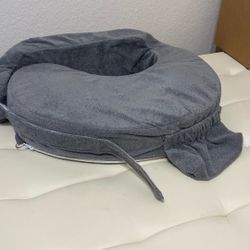 Nursing Pillow 