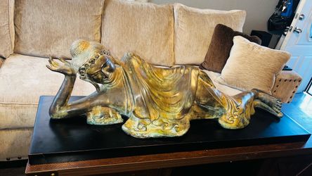 Large Reclining Buddha Statue