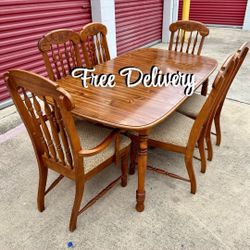 Dining Set Table and 6 Chairs Vintage See all photos and details