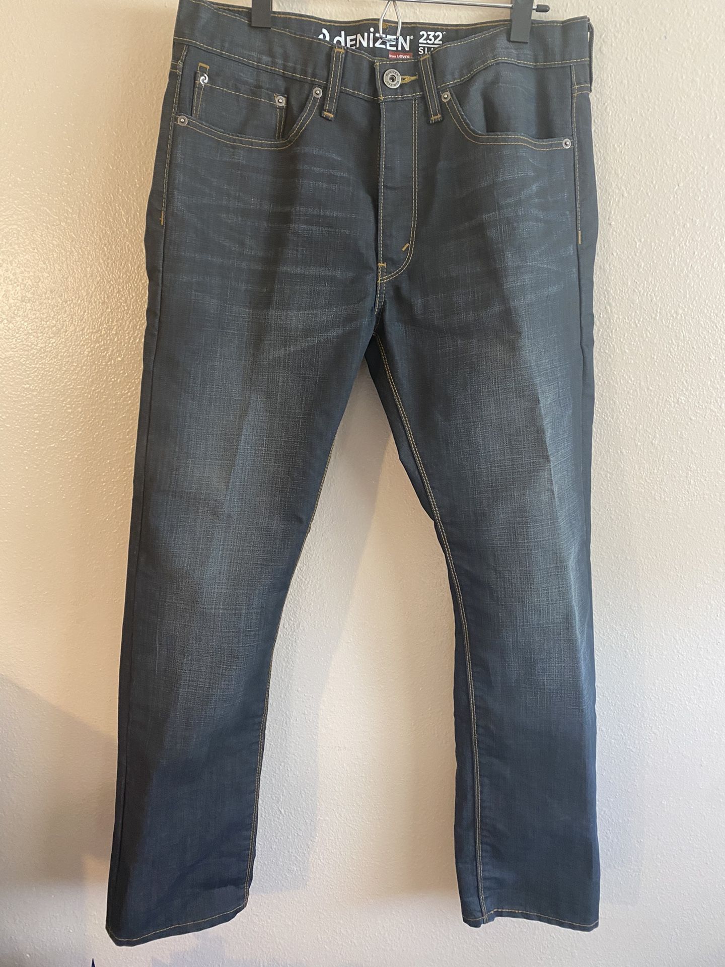 Denizen by Levis Men's 232 Slim Straight Fit Jeans - Blue