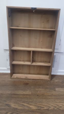 Wall cabinet