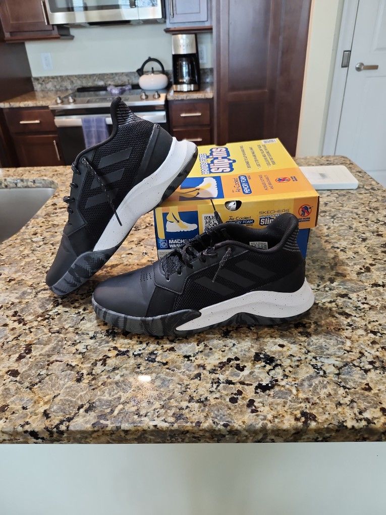 MENS TENNIS SHOES