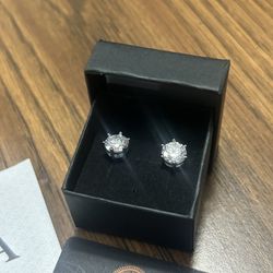 2 Carat moissanite earrings 