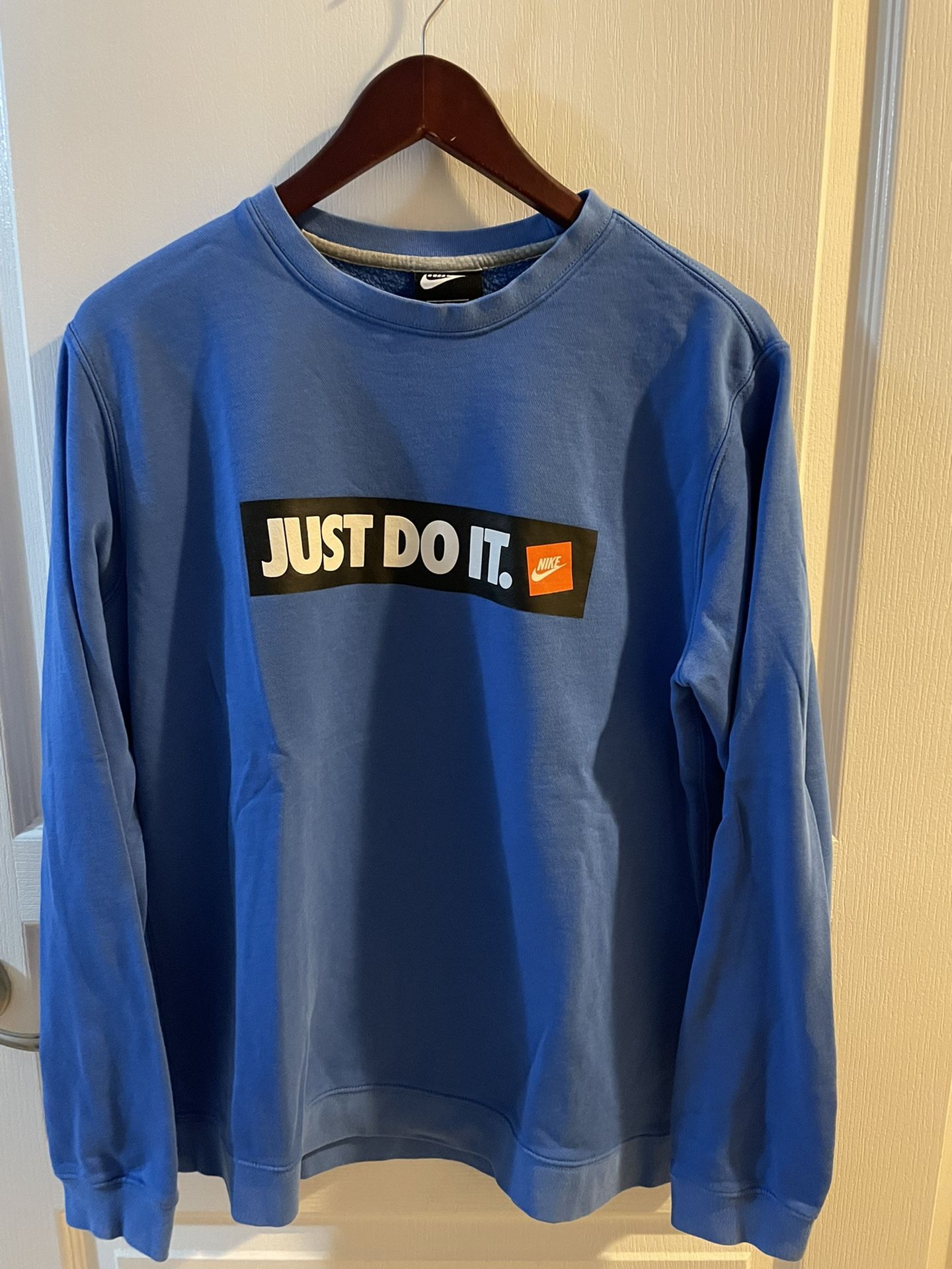 In Great Condition Nike Blue Sweatshirt Size Large