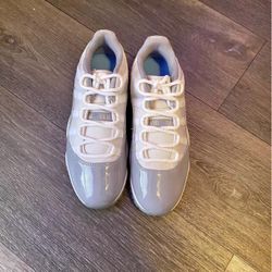 Jordan 11 Low Size 8