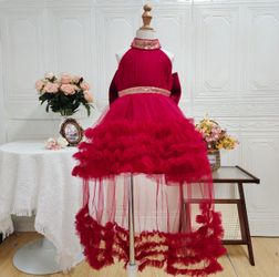 Princess dresses for little girls aged 1-12 years and babies aged 0-9 months