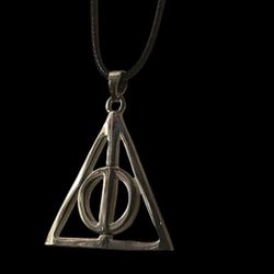 New - Harry Potter Deathly Hallows Necklace - Women’s Jewelry 