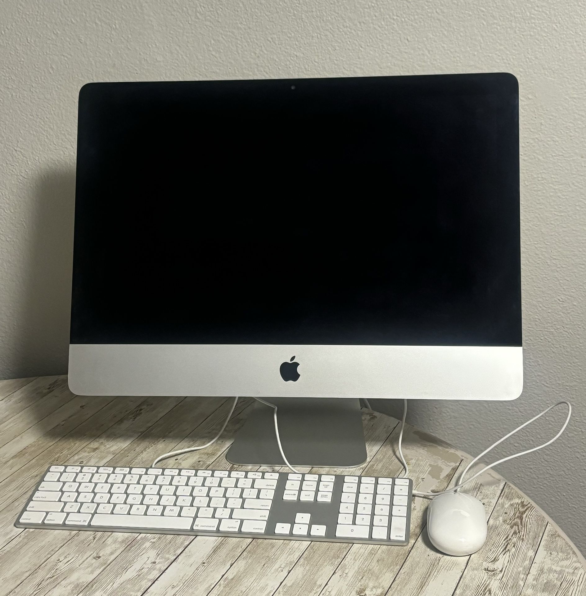 iMac (21.5-inch, Late 2015)