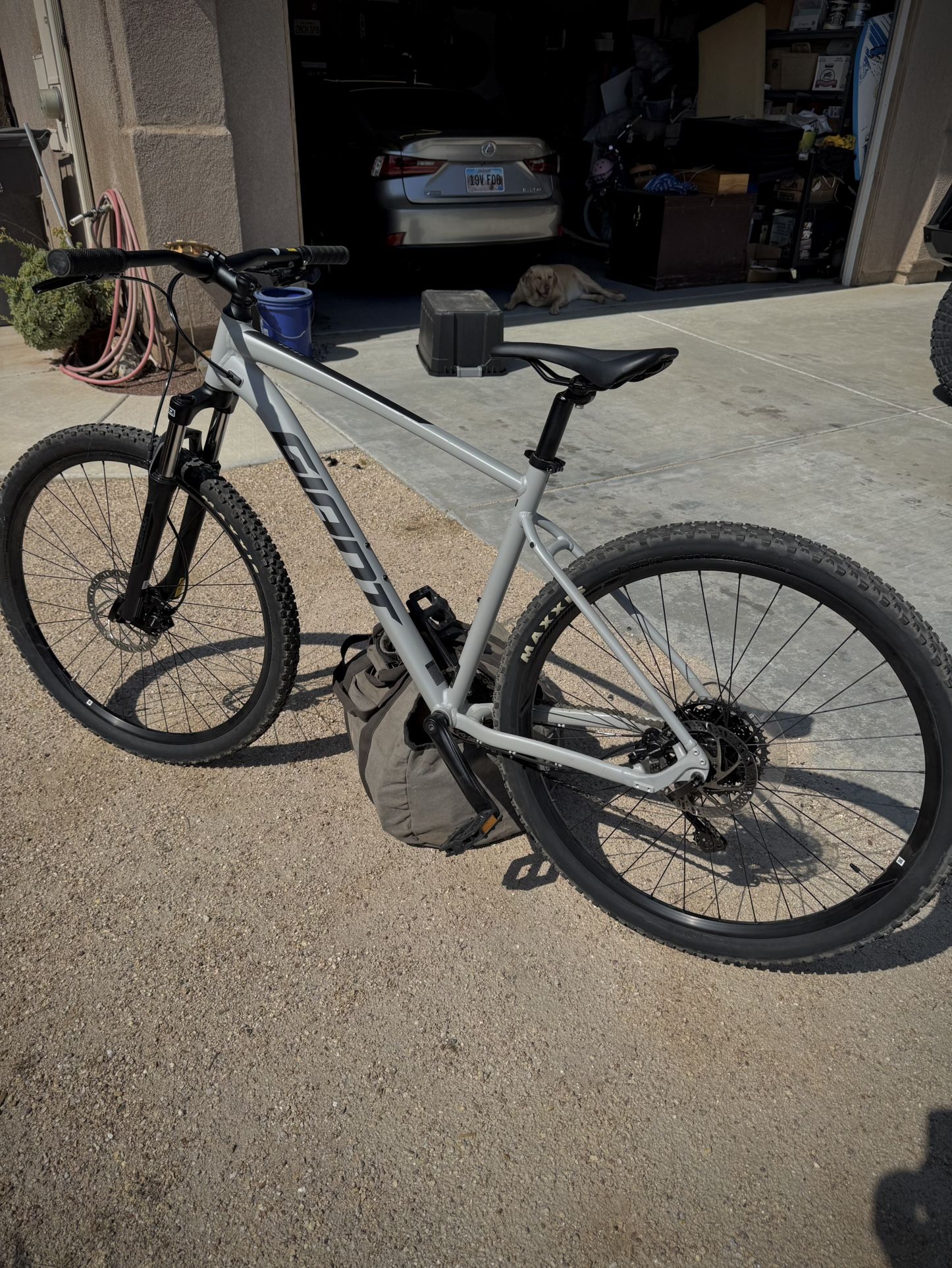 Giant Talon 2 29er Mountain Bike