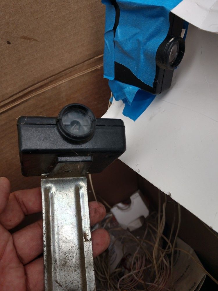 Garage Door Opener Genie Model 3060L. 1/2HP for Sale in Glendora, CA