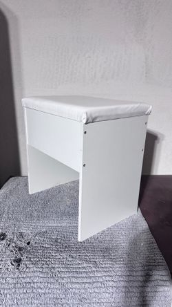 Vanity Chair