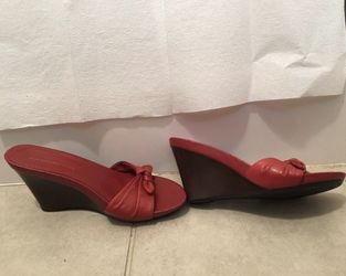 Bandolino red leather upper shoes size 7