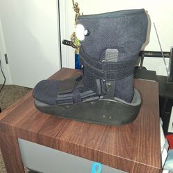 Medical Boot Size XL Brand NEW