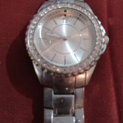 Very Nice Ladies Silver Diamond Accents Watch
