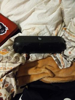 Beats Pill + Speaker