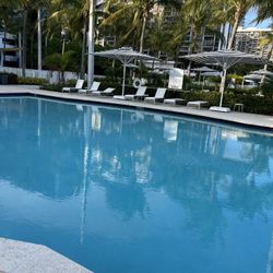 Skyline at Brickell one bedroom apartment beautiful partial water view. The building includes Pool jacuzzi, Jim parking Space.