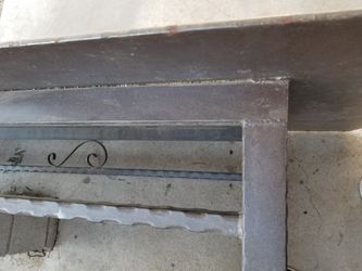 mesa de metal (heavy metal table)