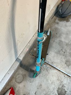 Scooter Swagtron wheels have light