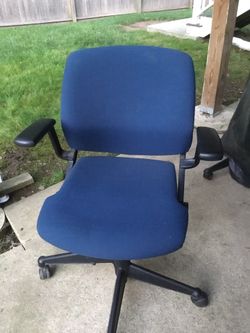 Steelcase Office Chair new