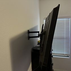 55” TV With Wall Mount 