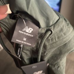 New Balance Windbreaker 