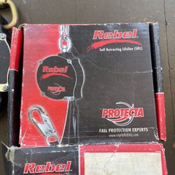 Rebel Self Retracting Lifeline Fall Protection