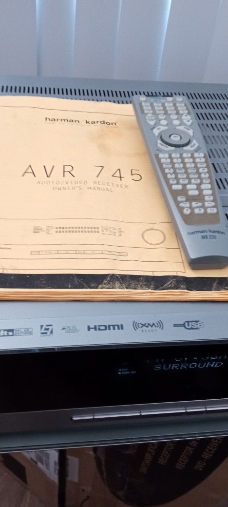 Harman Kardon AVR 735 Receiver With Remote