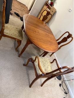 Dinning table of 4