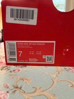 Nike Air Max Invigor Women's Size 7