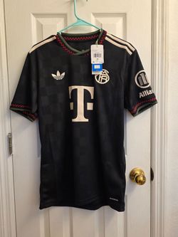 FC Bayern 25/26 Third Kit SZ M