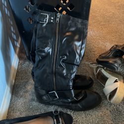 Women Black Boots 